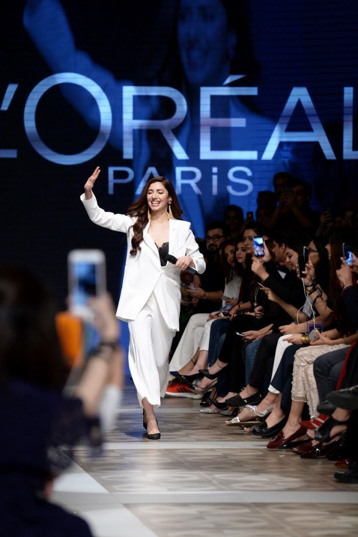 L'ORÉAL PARIS HAIR CARE LOCAL SPOKESPERSON MAHIRA KHAN [F] (1)